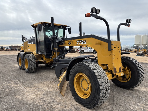 2019 John Deere 772G