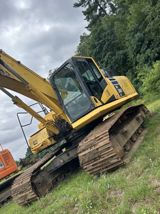 2016 Komatsu PC360LC-11