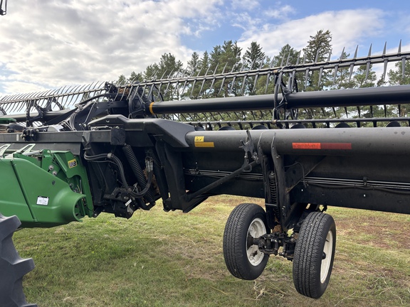 Used 2015 MacDon FD75-35 Combine Platforms at Horizon Ag & Turf in Lloydminster, AB - Photo2