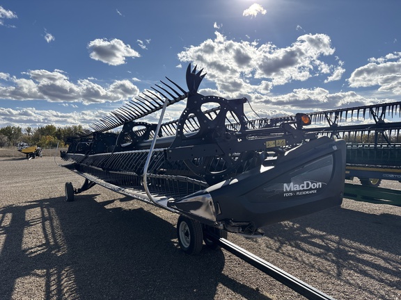 MacDon FD75-35