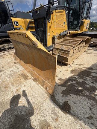 2024 John Deere 700L