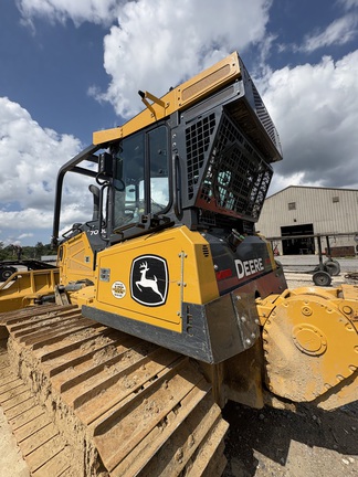 2024 John Deere 700L