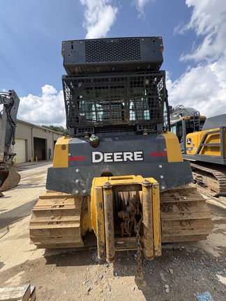 2024 John Deere 700L