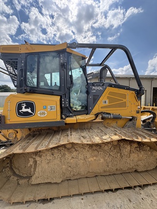 2024 John Deere 700L