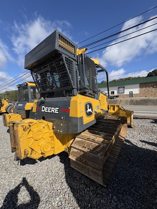 2024 John Deere 700L
