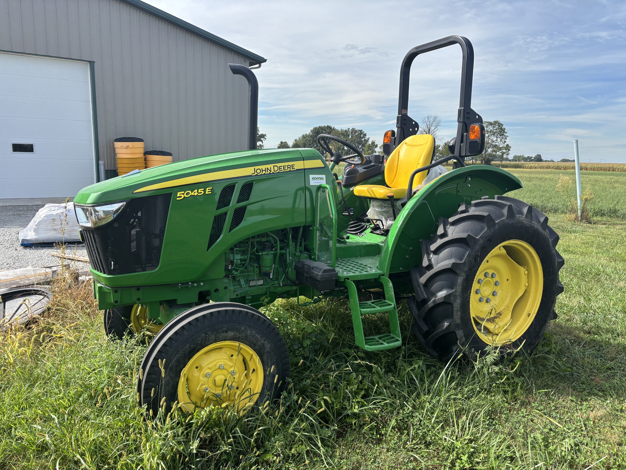 Used 2021 John Deere 5045E Utility Tractors at Koenig Equipment in Franklin, IN - PhotoXL0