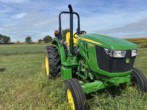 Used 2021 John Deere 5045E Utility Tractors at Koenig Equipment in Franklin, IN - Photo2