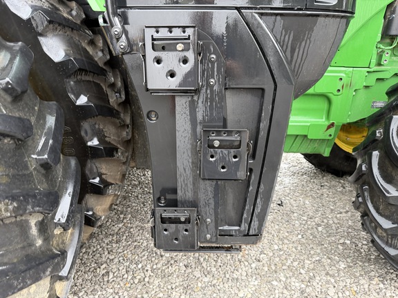 Photo of 2019 John Deere 8245R