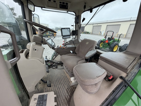 Photo of 2019 John Deere 8245R