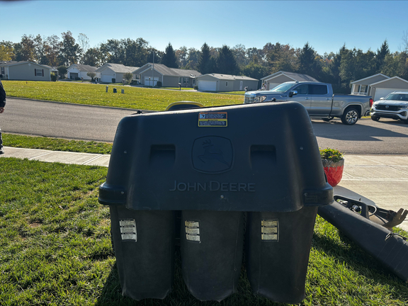 Used 2002 John Deere X465 Lawn & Garden Tractors at Koenig Equipment in Tipp City, OH - Photo6