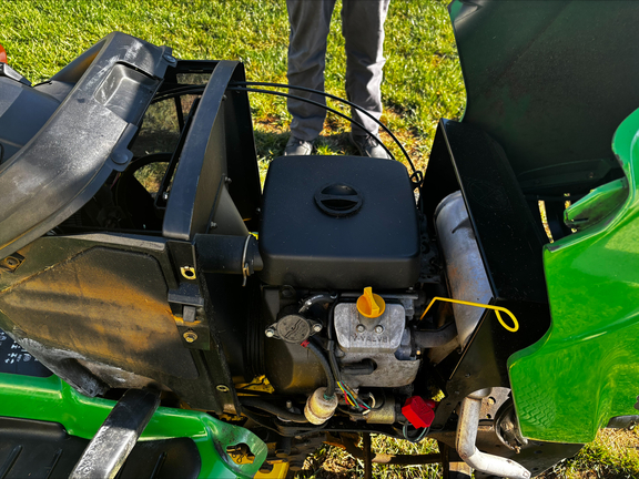 Used 2002 John Deere X465 Lawn & Garden Tractors at Koenig Equipment in Tipp City, OH - Photo10