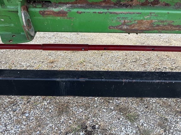 Used  E Z Trail 680 Header carts at Koenig Equipment in Greensburg, IN - Photo8