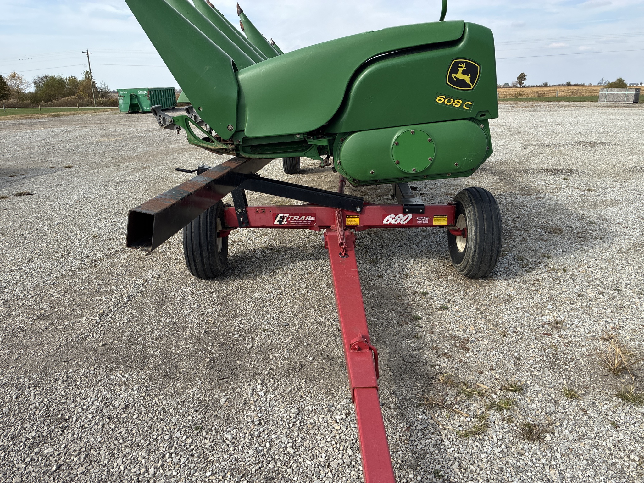 Used  E Z Trail 680 Header carts at Koenig Equipment in Greensburg, IN - PhotoXL1