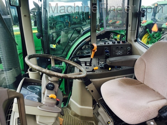 2013 John Deere 6140M Image 5