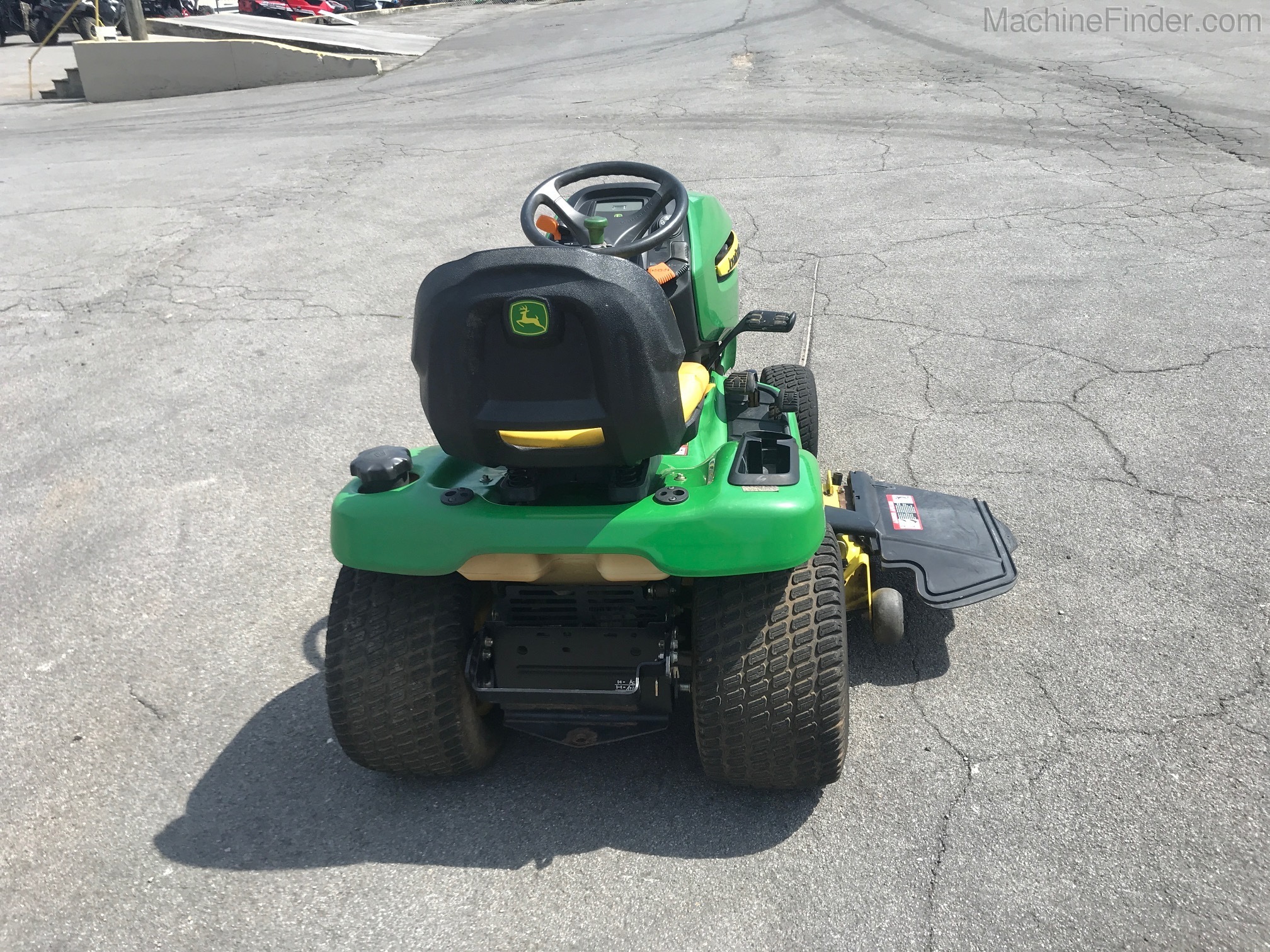 2006 John Deere X320 Image 3