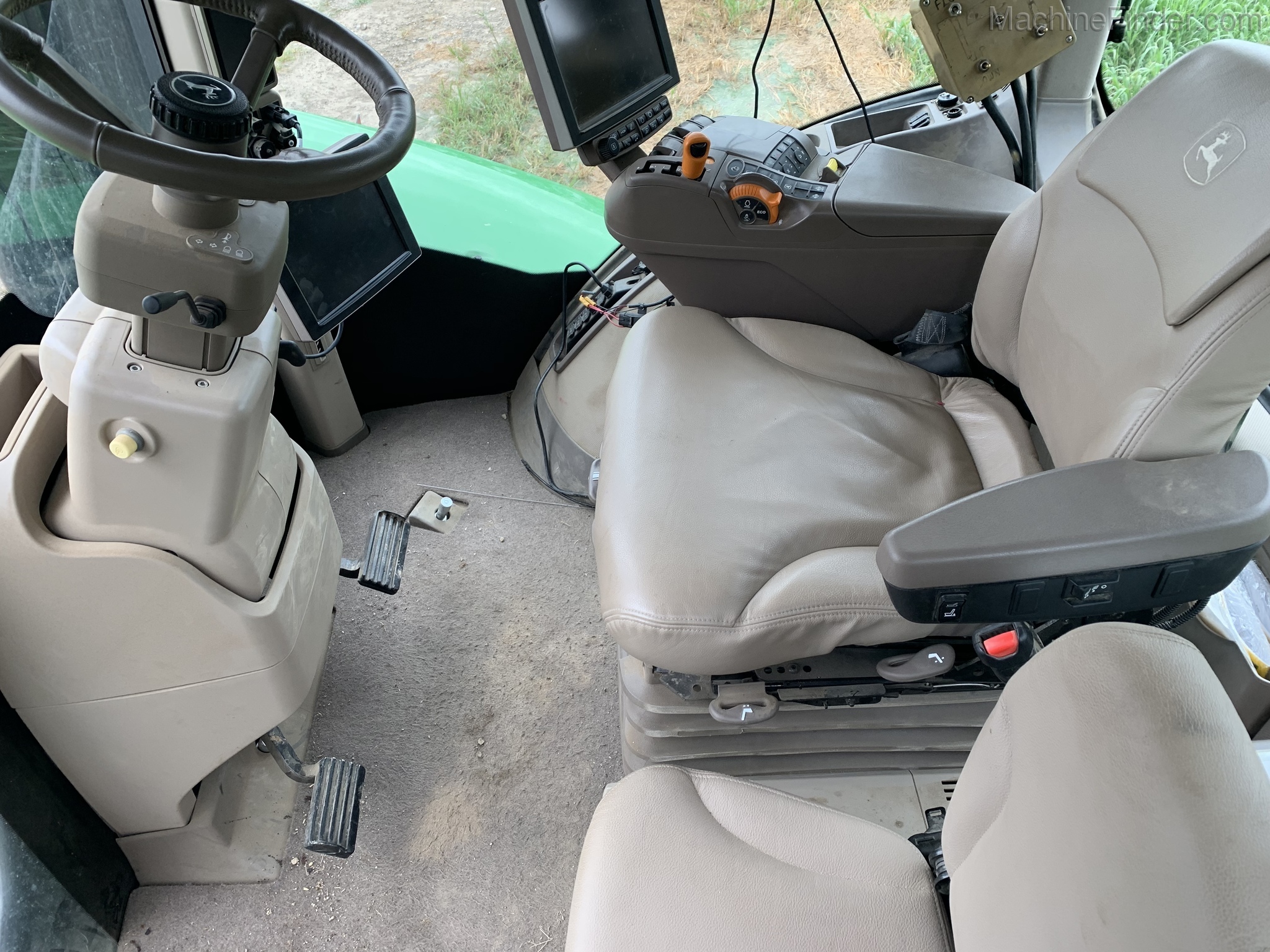 2018 John Deere 9620RX Image 8