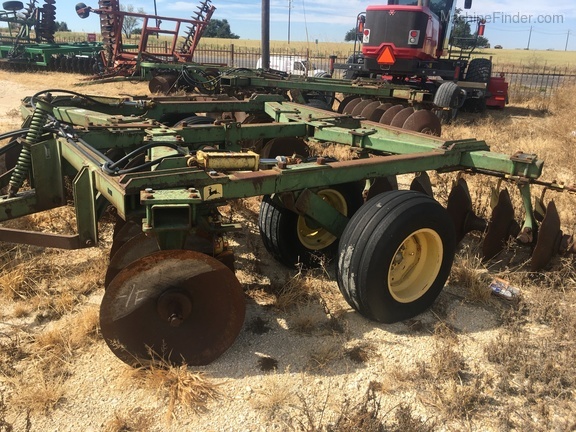 John Deere 1630 Image 2