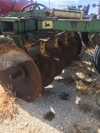 John Deere 1630 Image 5