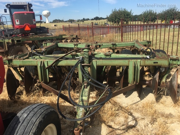 John Deere 1630 Image 1