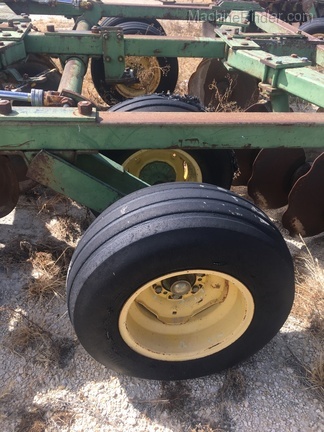 John Deere 1630 Image 6