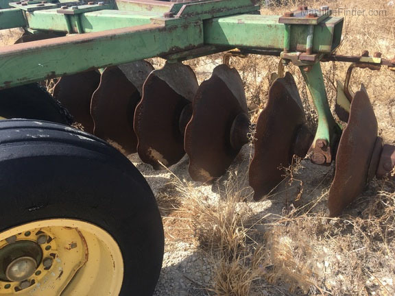 John Deere 1630 Image 8