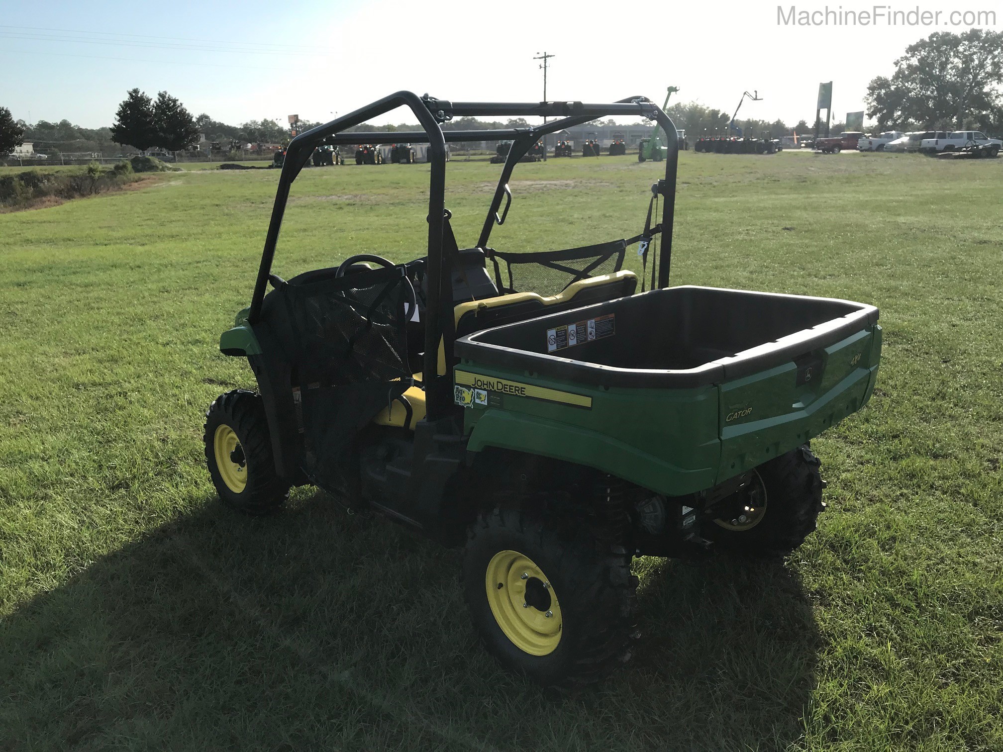 2020 John Deere 560E Image 4