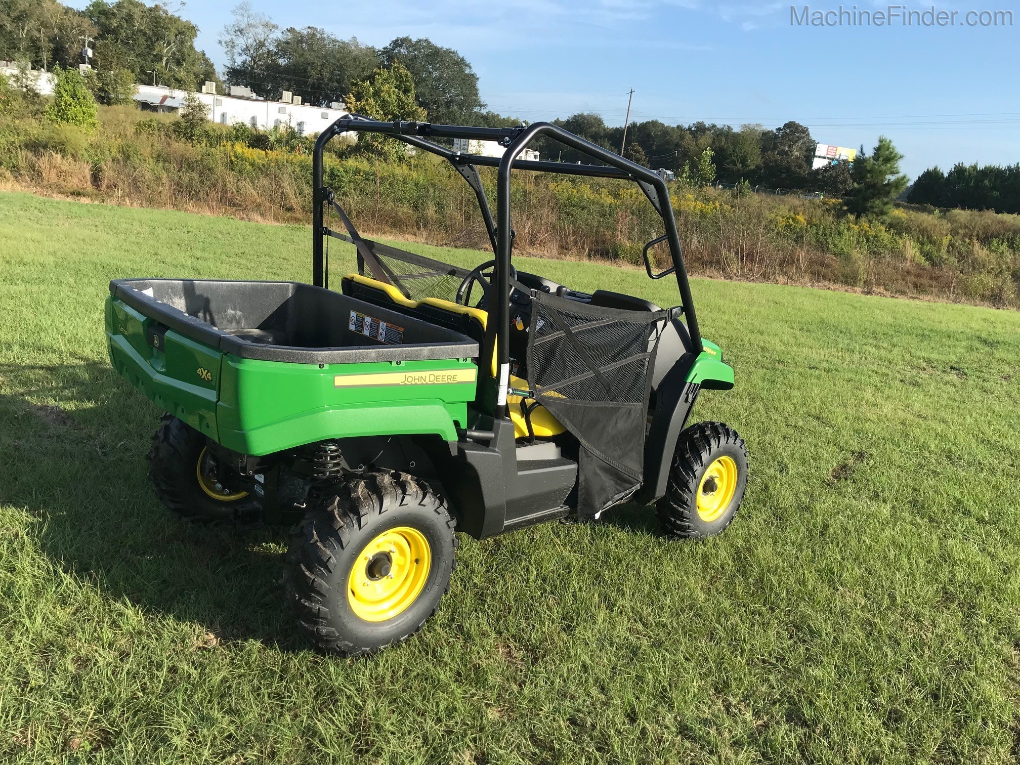 2020 John Deere 560E Image 6