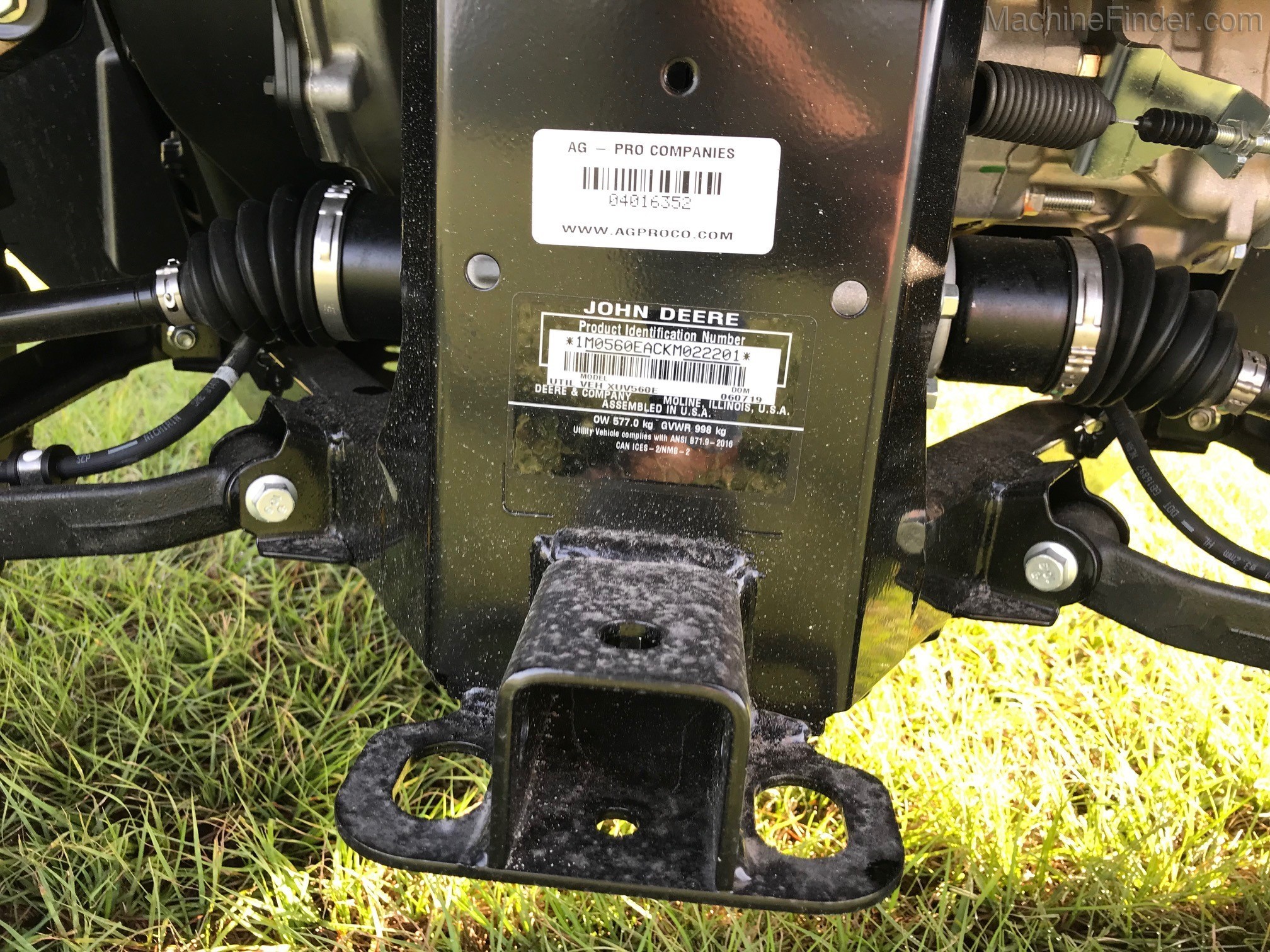 2020 John Deere 560E Image 9