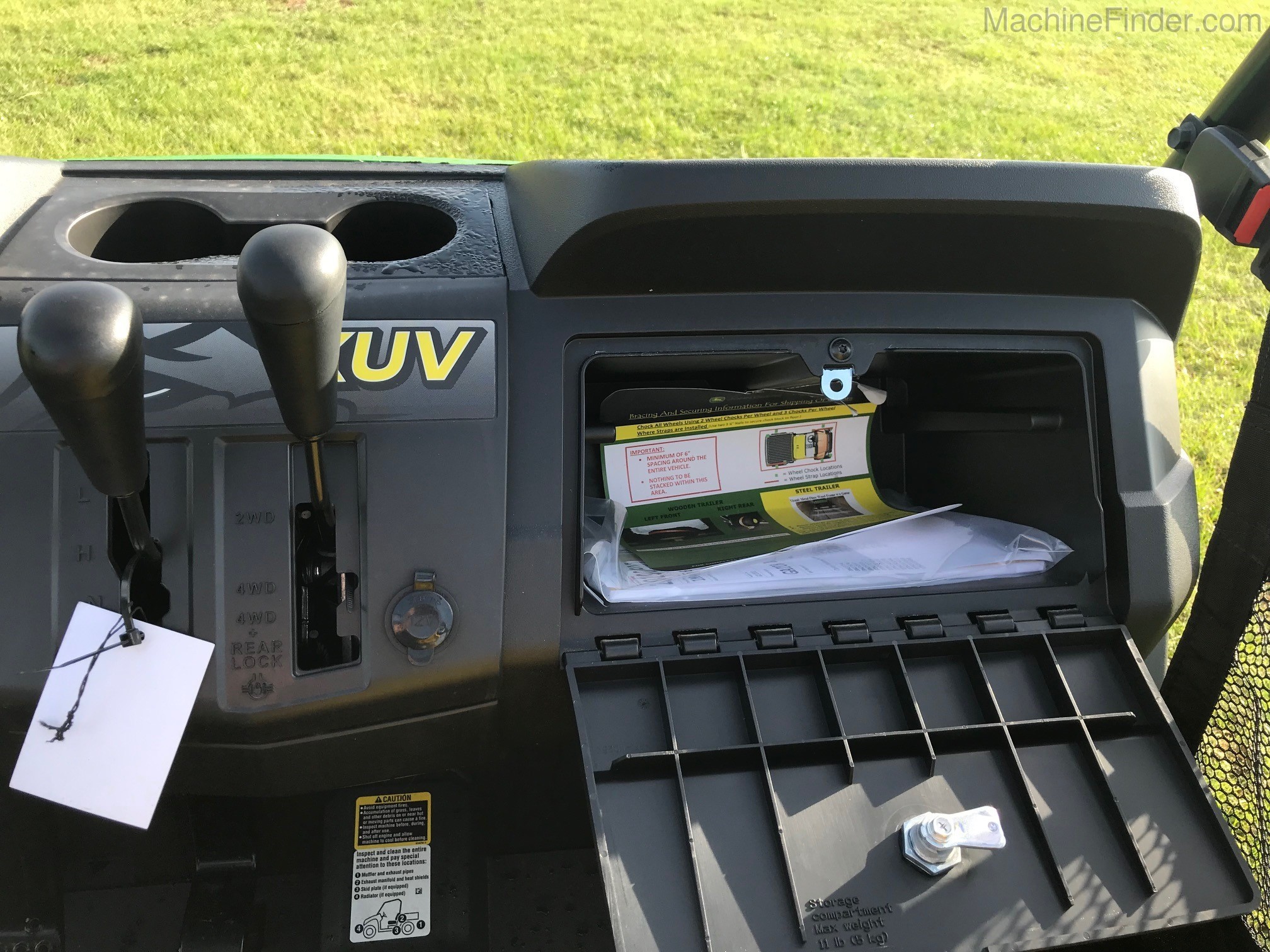 2020 John Deere 560E Image 10