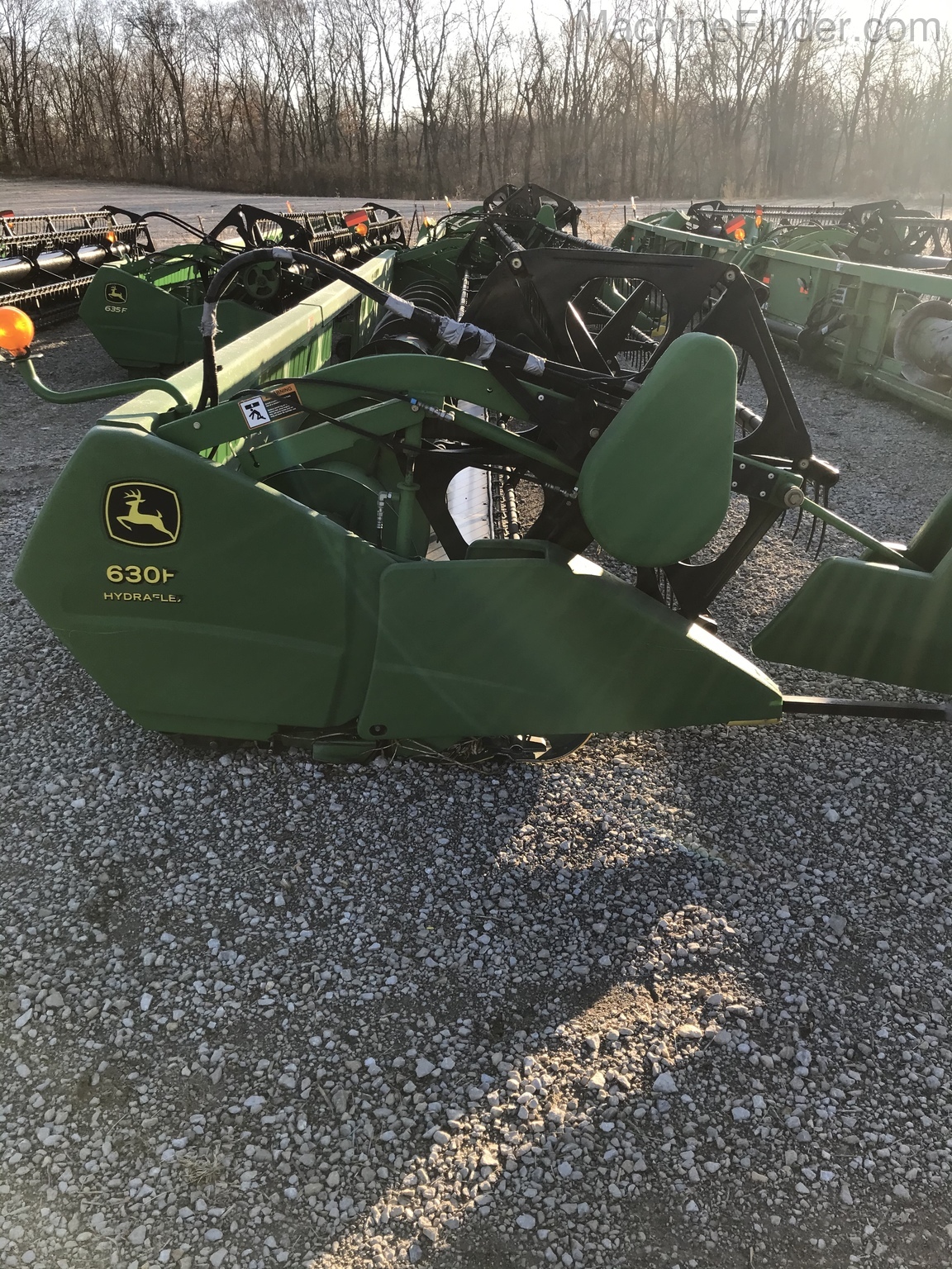 2003 John Deere 630F Image 3