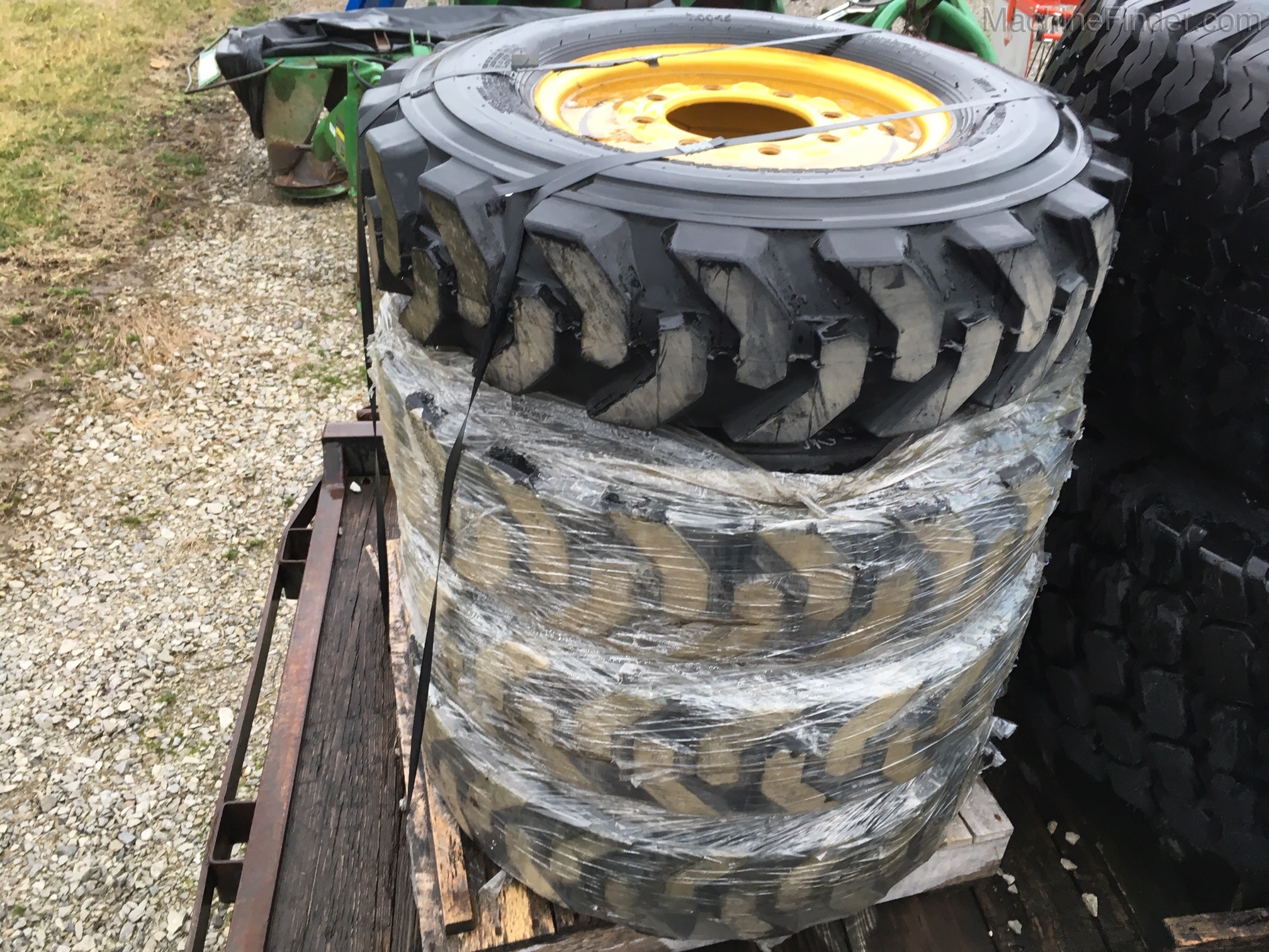 John Deere TIRES Image 1