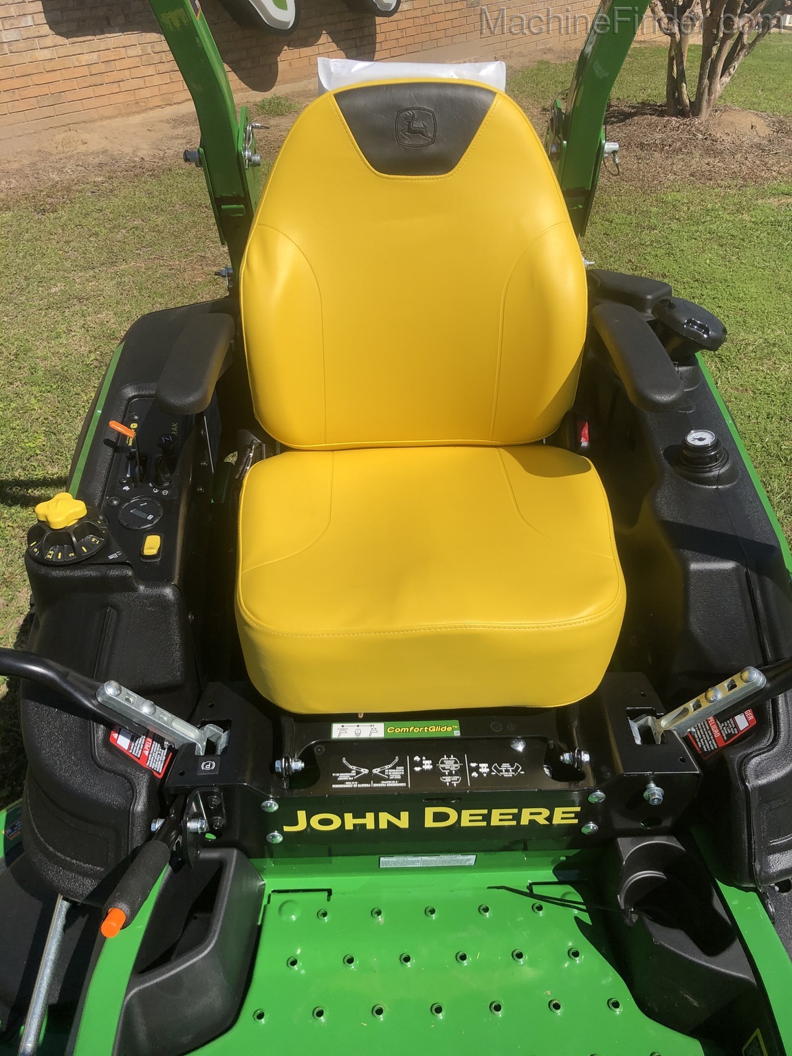 2020 John Deere Z915E Image 7