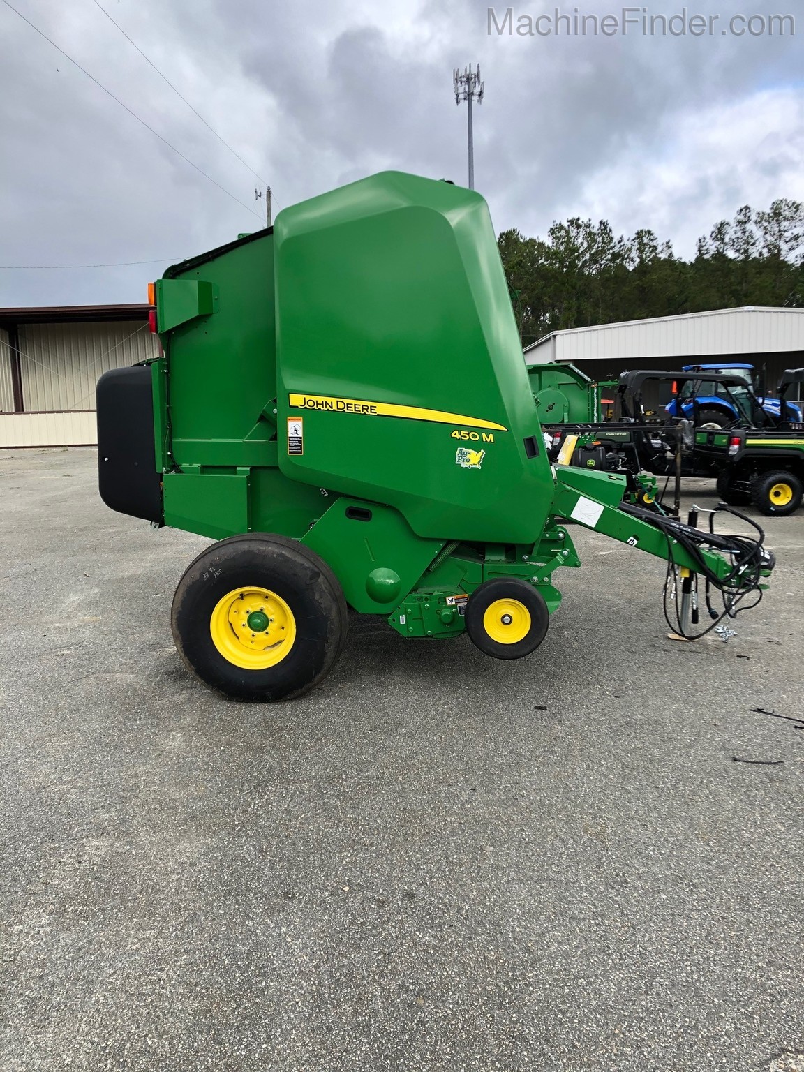 2020 John Deere 450M Image 6