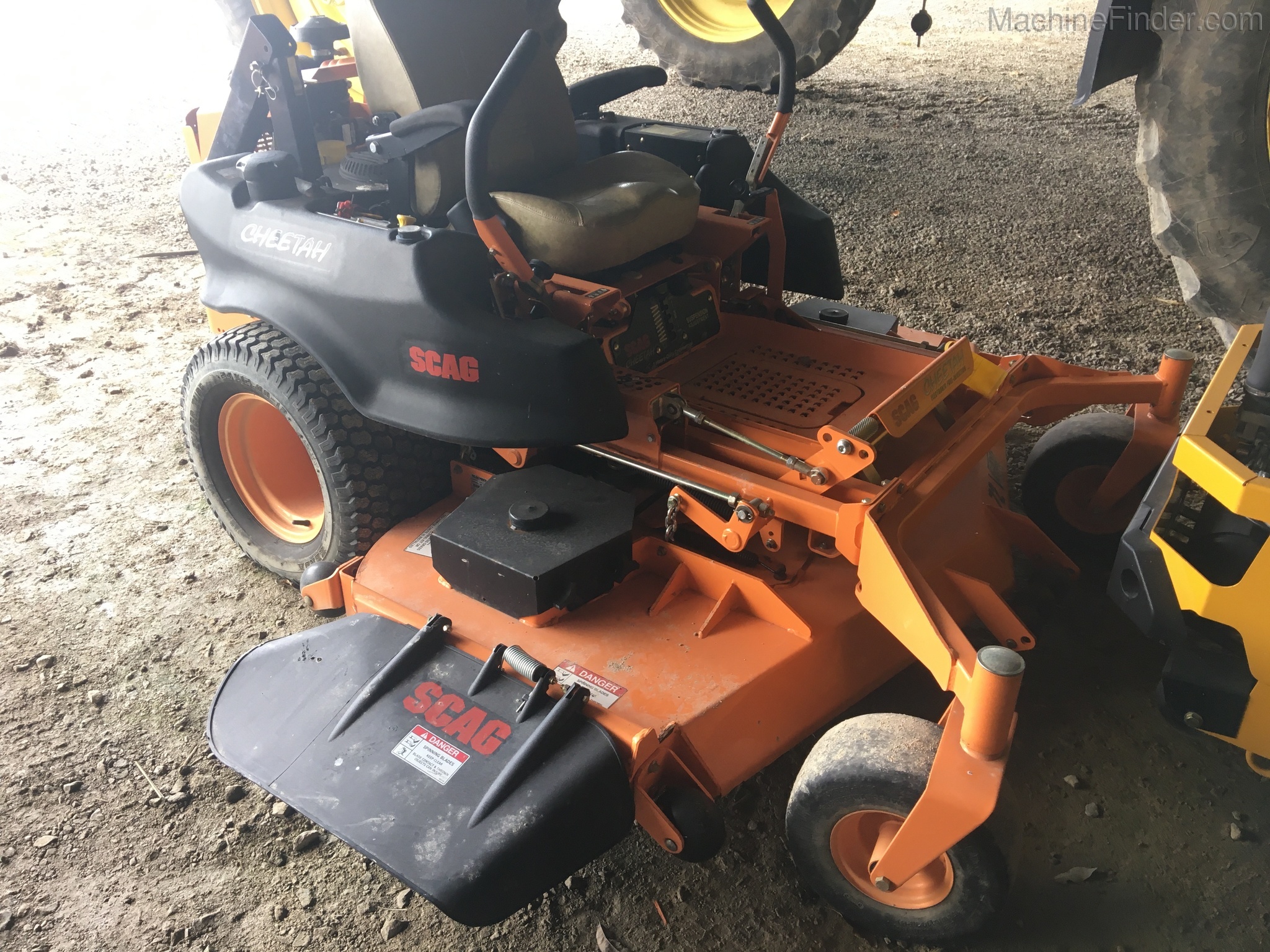 2017 Scag SCZ72V-35CV-EFI 35HP Image 1