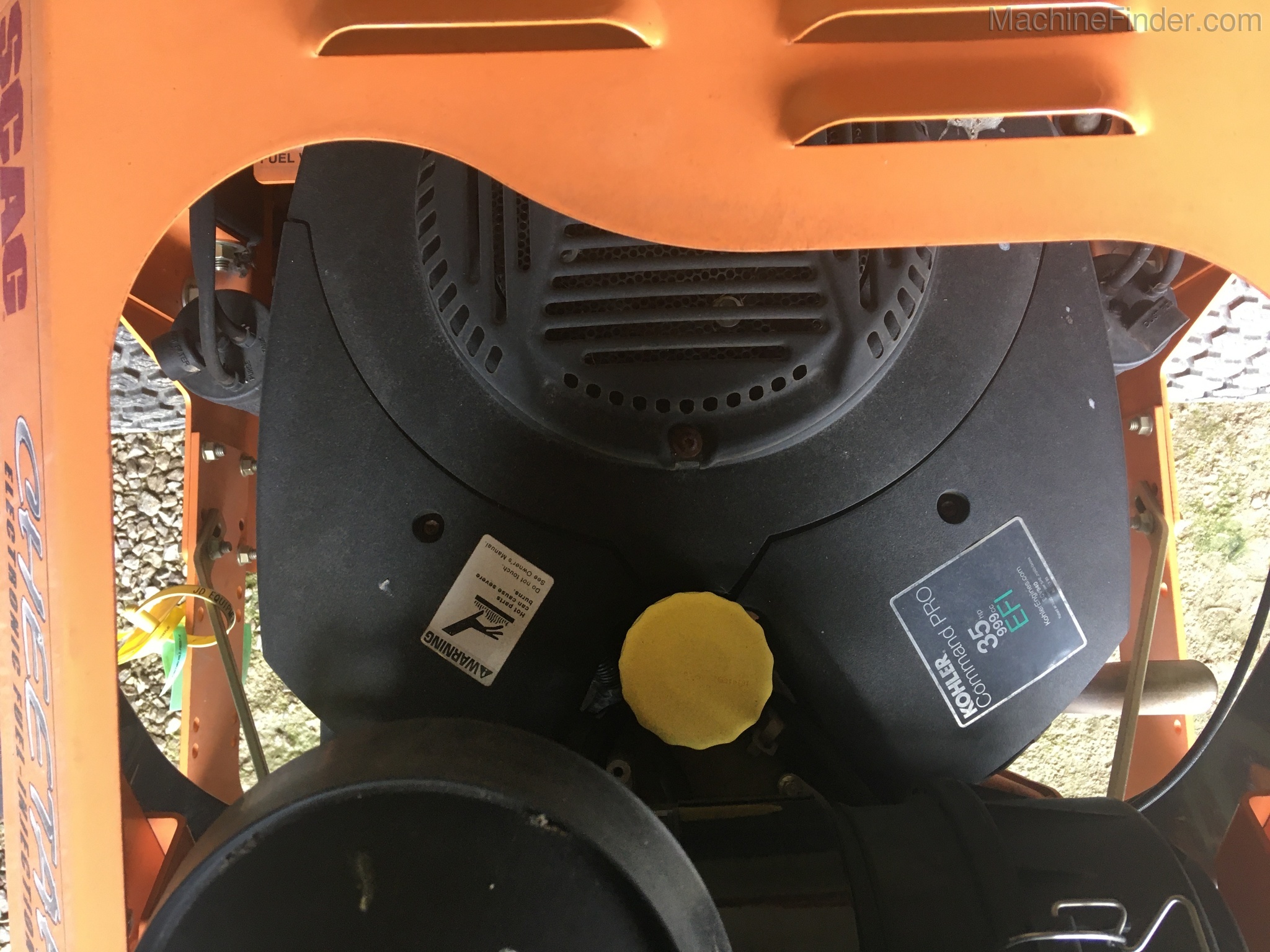 2017 Scag SCZ72V-35CV-EFI 35HP Image 8