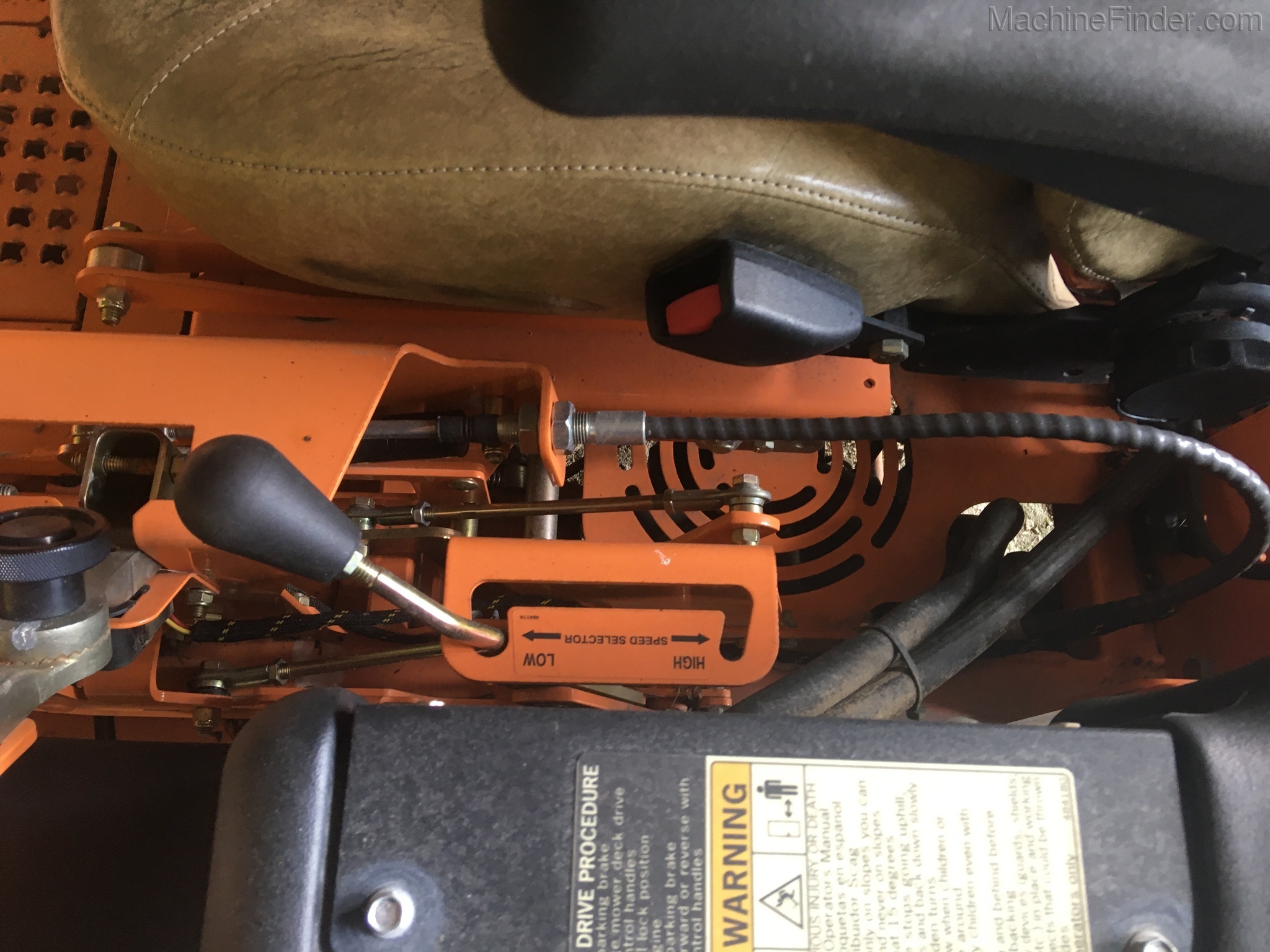 2017 Scag SCZ72V-35CV-EFI 35HP Image 5