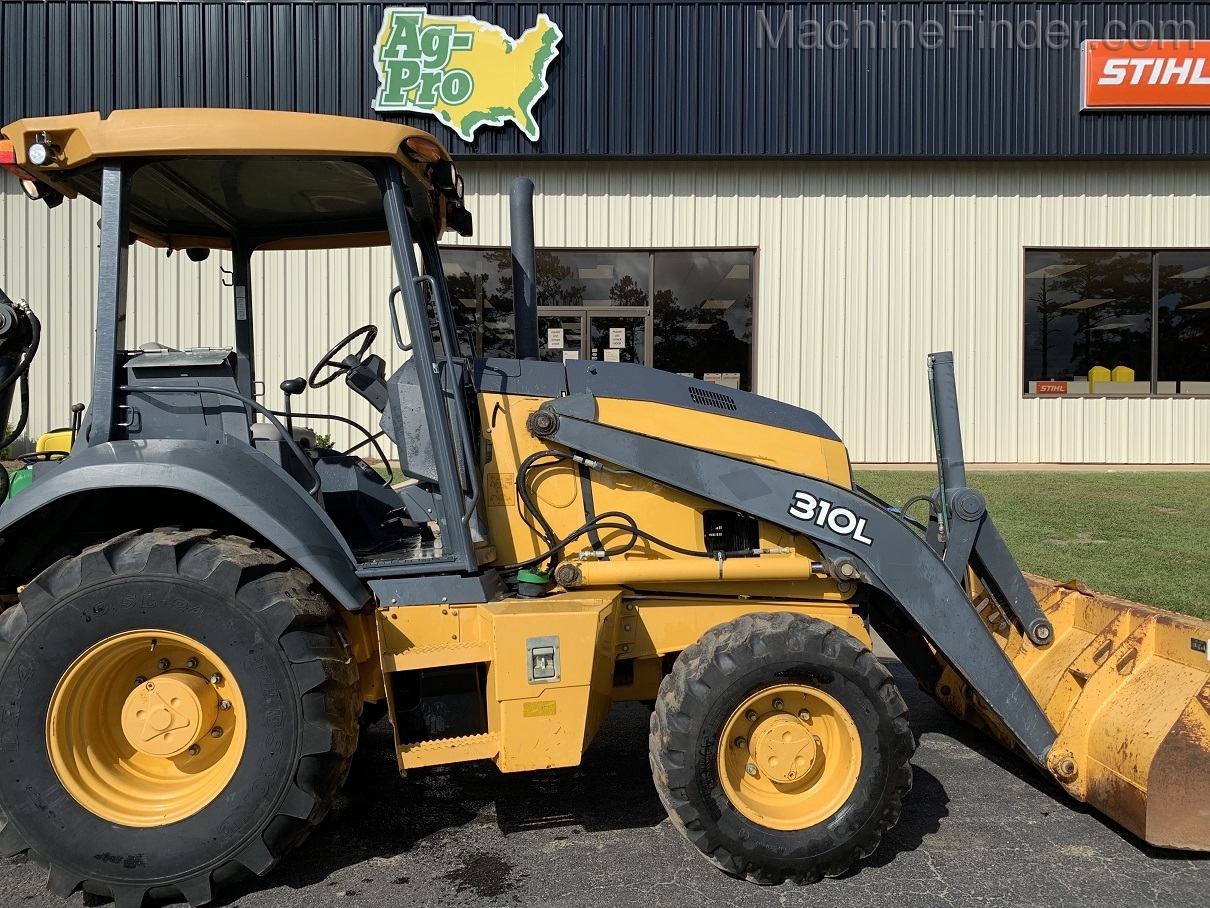 2015 John Deere 310L Image 8