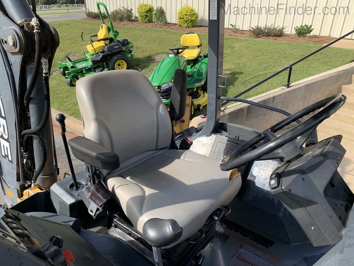 2015 John Deere 310L Image 9