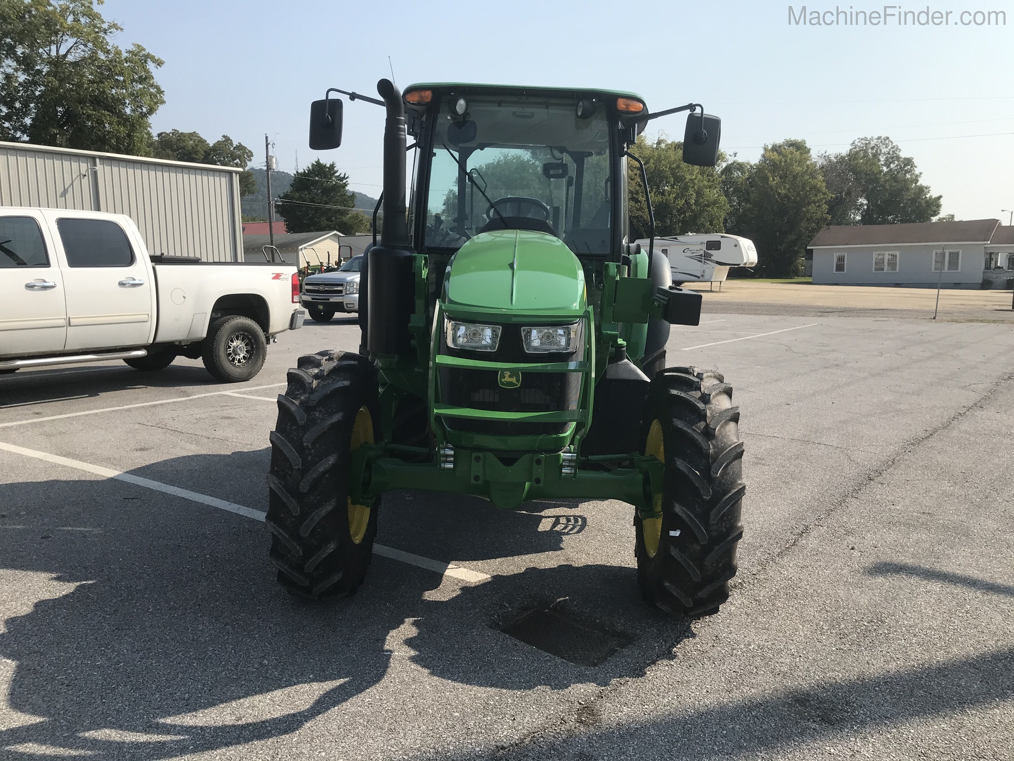 2020 John Deere 5100M Image 3
