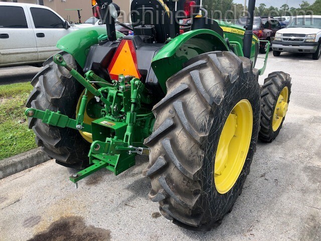 2018 John Deere 5065E Image 7