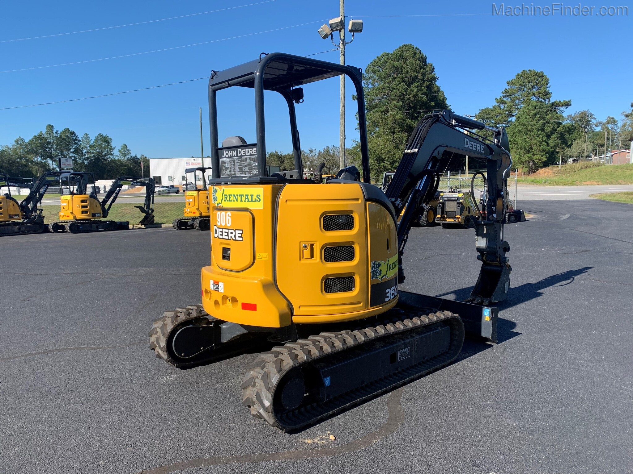 2019 John Deere 35G Image 5