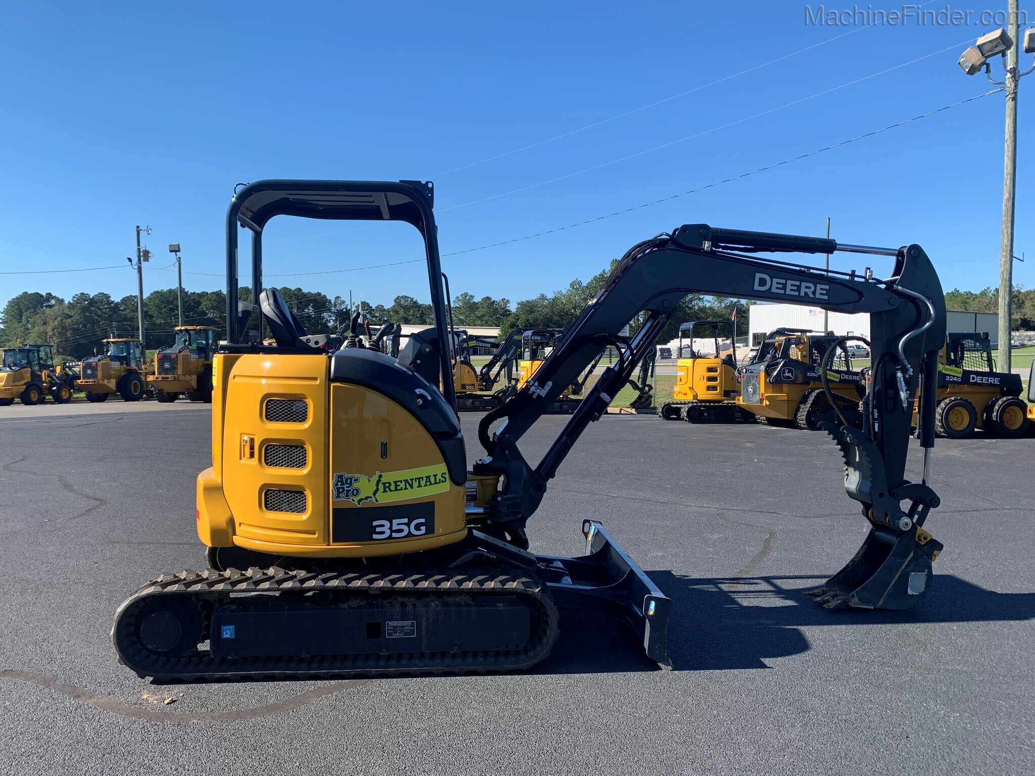 2019 John Deere 35G Image 6
