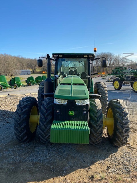 2011 John Deere 8335R Image 2