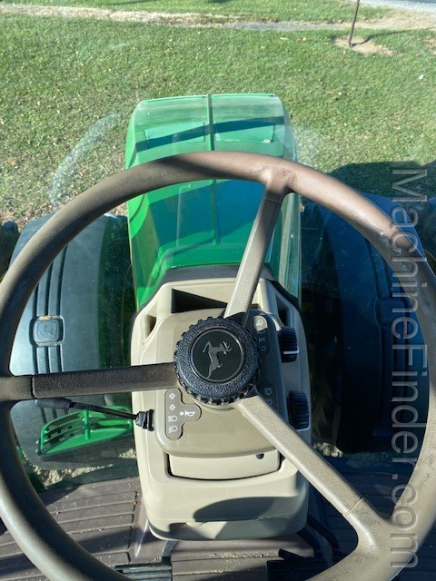2011 John Deere 8335R Image 10