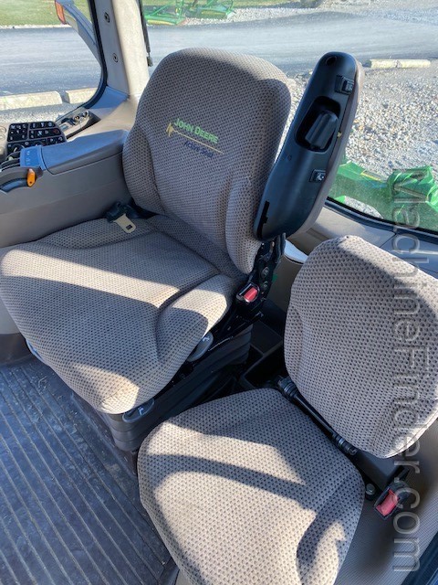 2011 John Deere 8335R Image 5