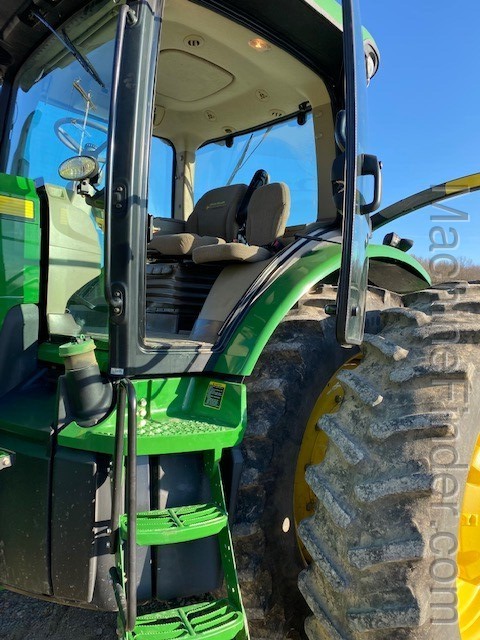 2011 John Deere 8335R Image 13
