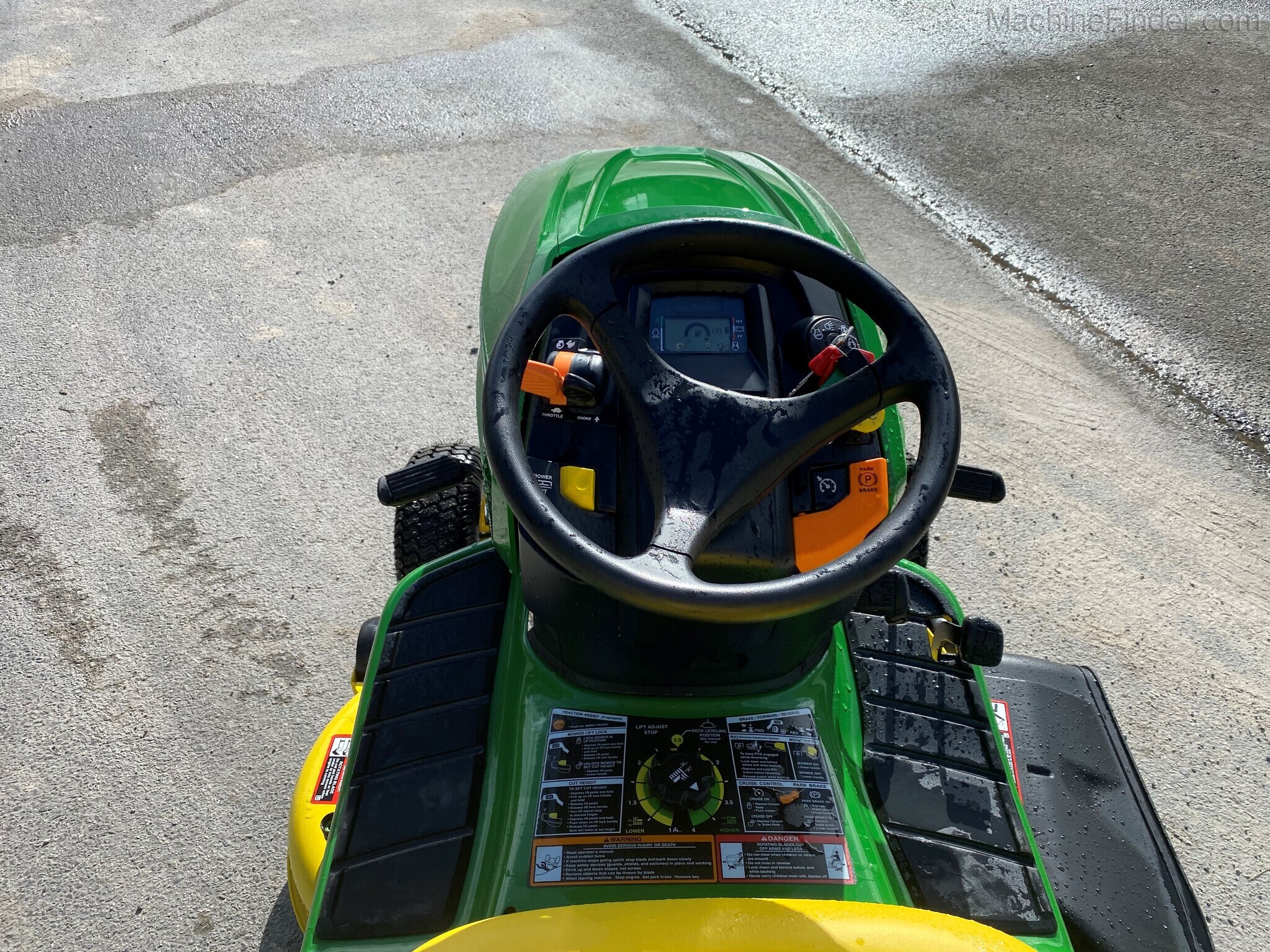 2021 John Deere X350 Image 6