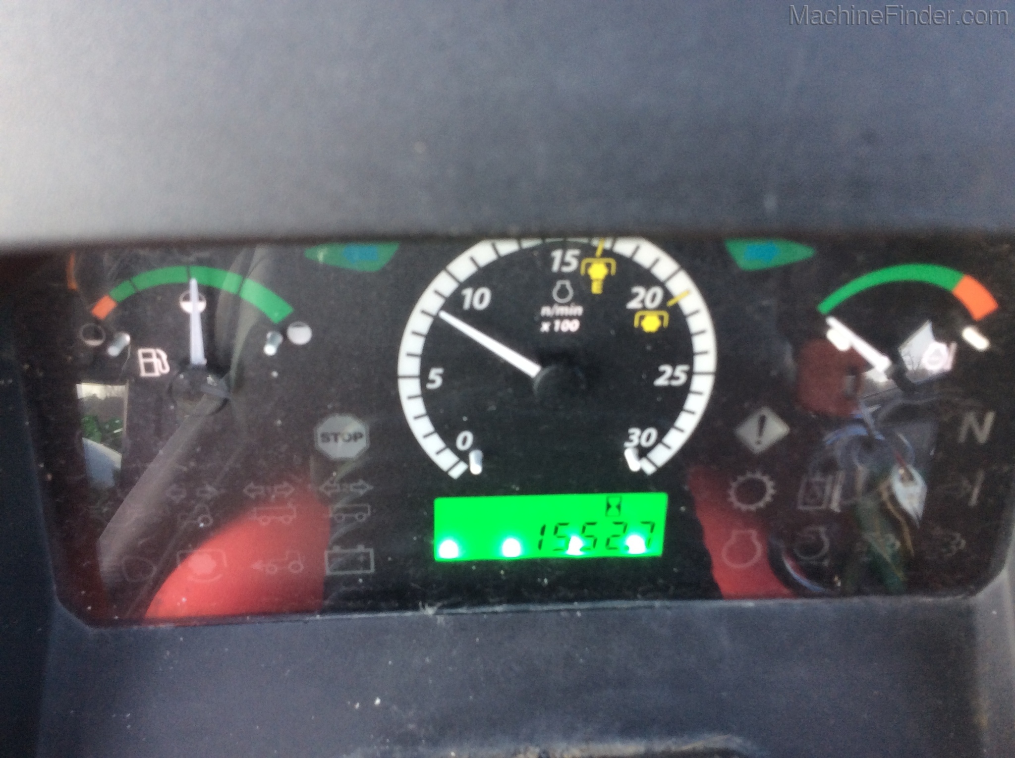 2017 John Deere 5075M Image 10