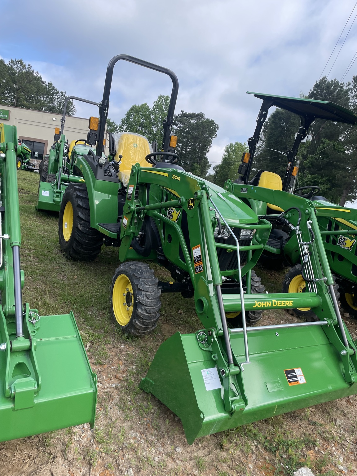 2024 John Deere 2038R Image 2
