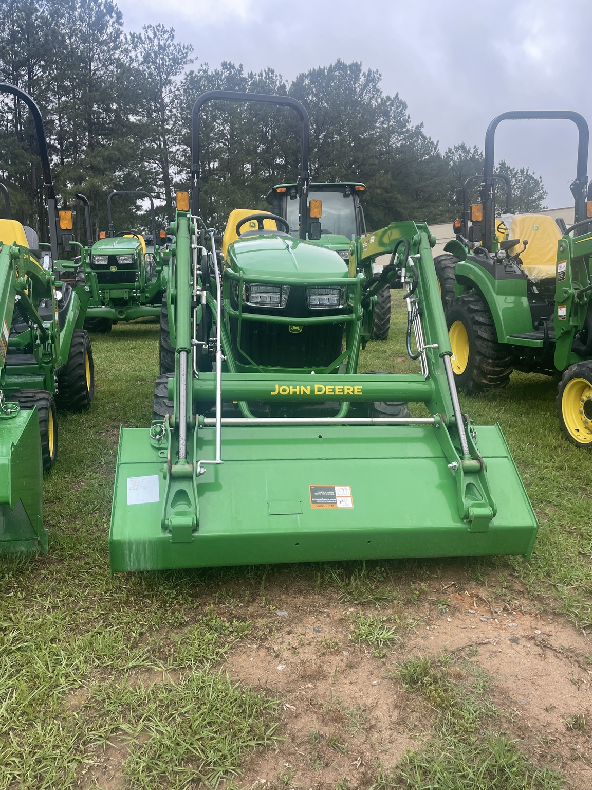 2024 John Deere 2038R Image 13